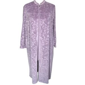 NATIONAL Women's Small Petite Lavender Floral Embossed Velour Zip Robe Housecoat